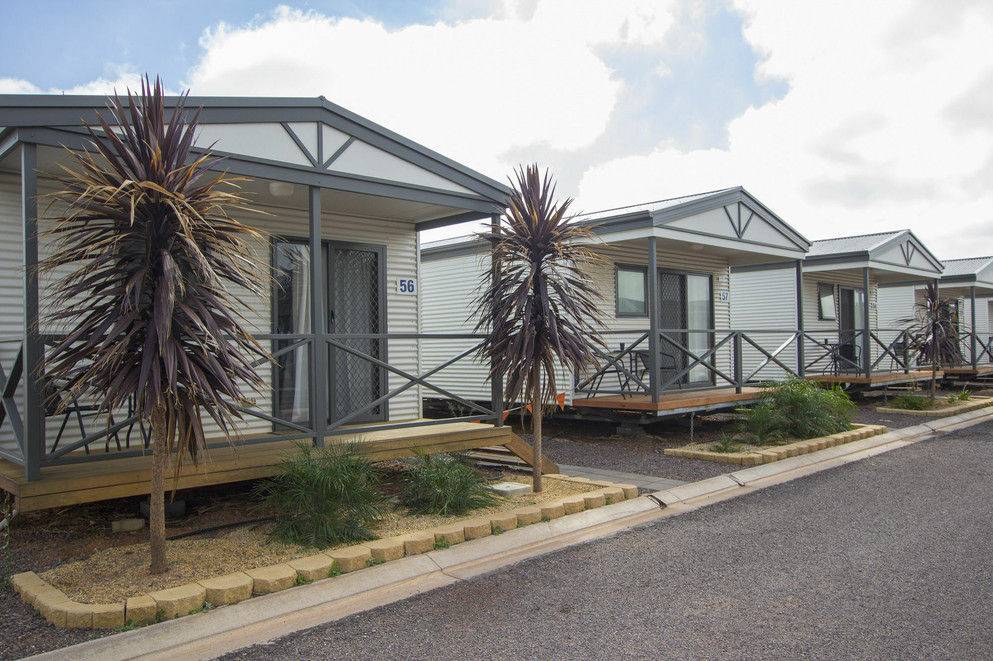 The Sundowner Cabin & Tourist Park Whyalla Exterior photo