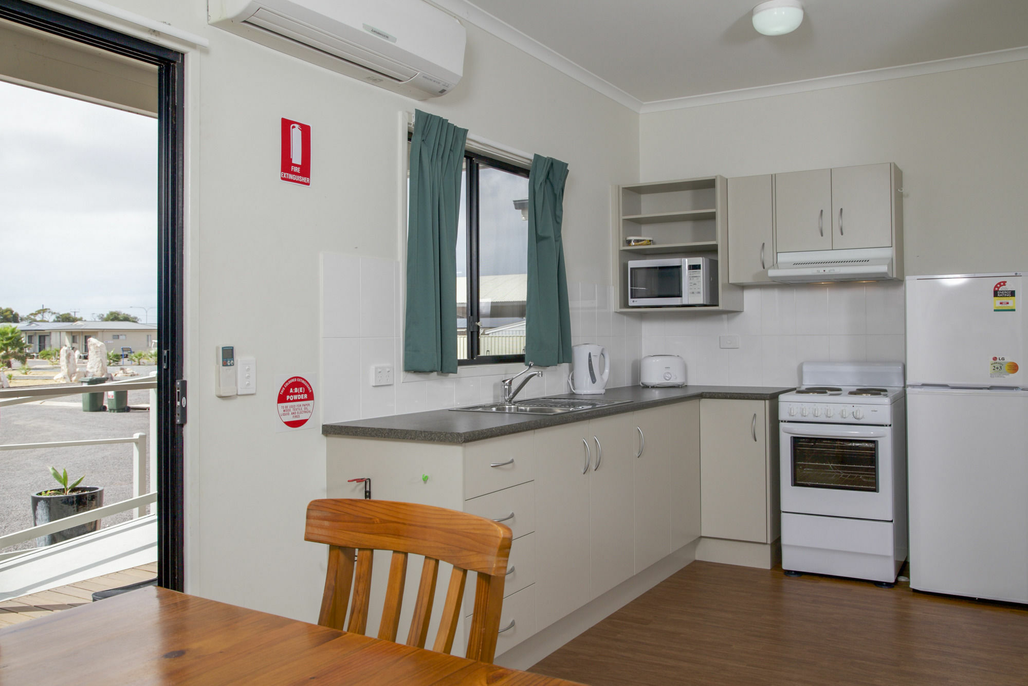 The Sundowner Cabin & Tourist Park Whyalla Exterior photo